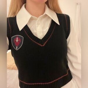 Black V-Neck Sweater Vest with Emblem, size M